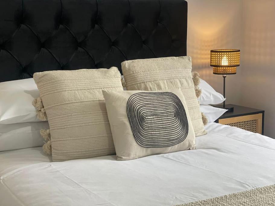 Trendy Apartment In Cardiff Free Parking Exterior foto
