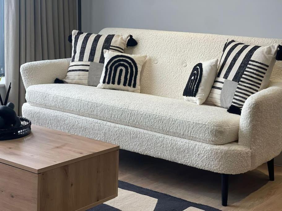 Trendy Apartment In Cardiff Free Parking Exterior foto
